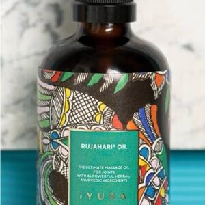 iYURA Rujahari Oil 
New- sealed in plastic!!